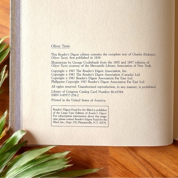 Oliver Twist by Charles Dickens – Reader’s Digest Hardcover – Illustrated - Picture 7 of 11